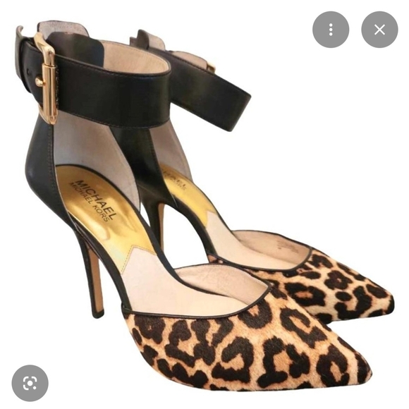 Michael Kors Brinkley Ankle Strap - Picture 8 of 8